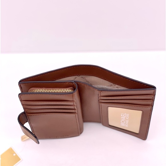 Michael Kors Jet Set Travel Medium Bifold Wallet Brown - Picture 6 of 13
